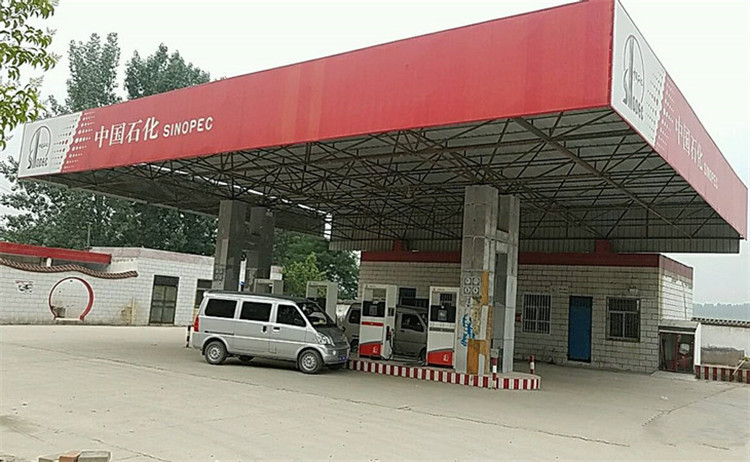 锡林格勒盟加油站钢结构网架案例5